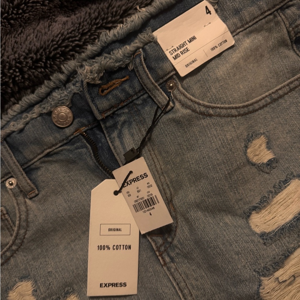 NWT Express denim mini skirt- distressed - Picture 1 of 2